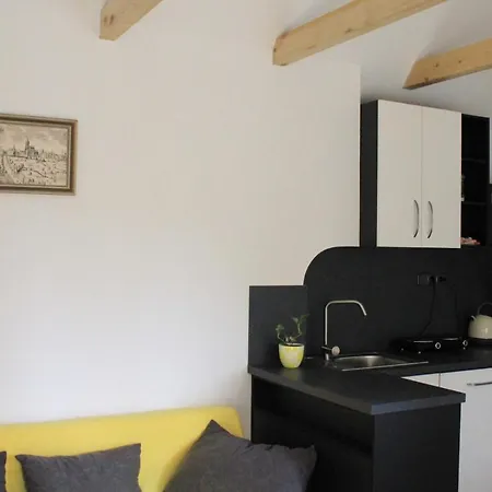 - Zbraslav, U Zámku Apartamento Praga
