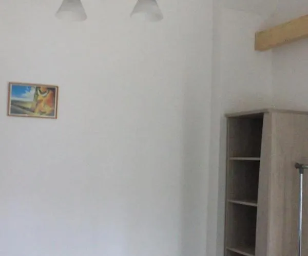 - Zbraslav, U Zamku Apartman Prága